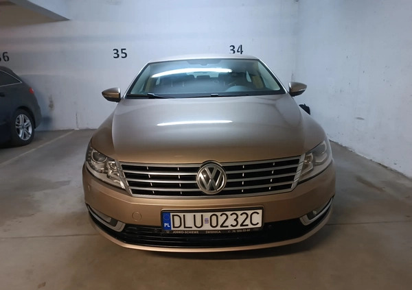 Volkswagen Passat cena 40900 przebieg: 230000, rok produkcji 2015 z Lubin małe 497